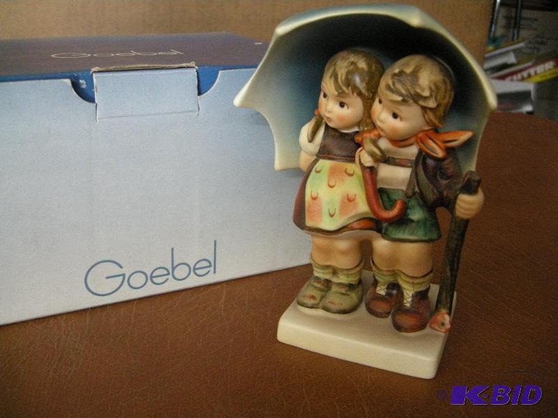 lot 33 image: Goebel Hummel