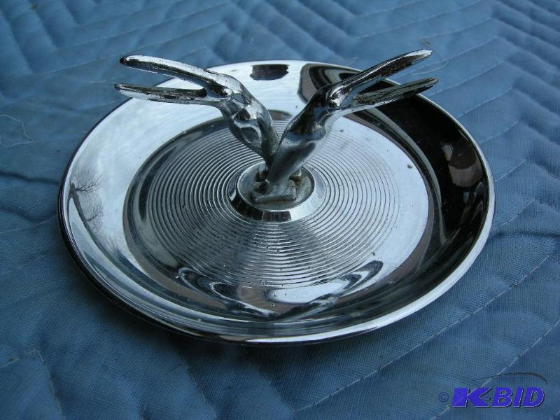 lot 63 image: Vintage ash tray