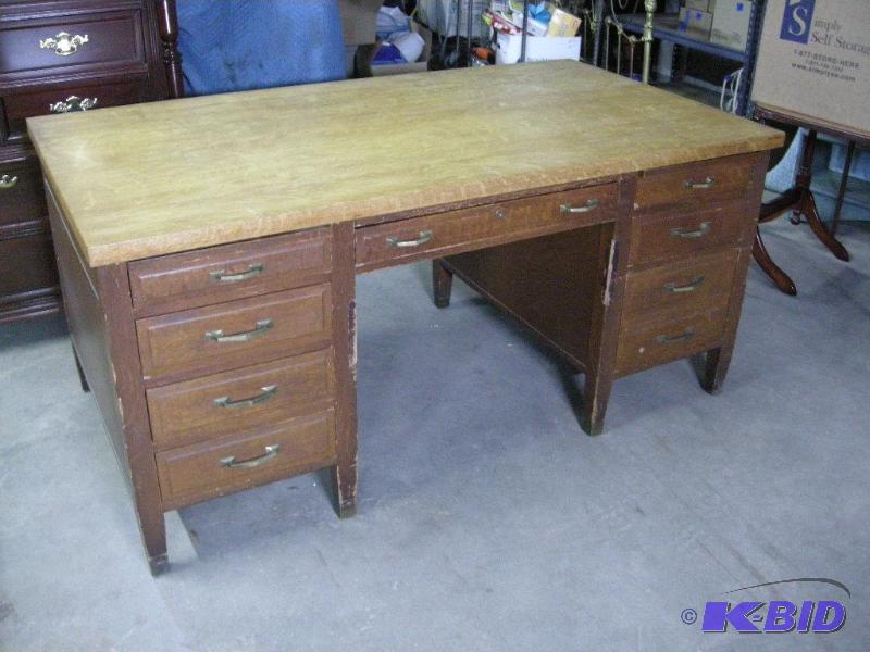 lot 8 image: Antique oak desk