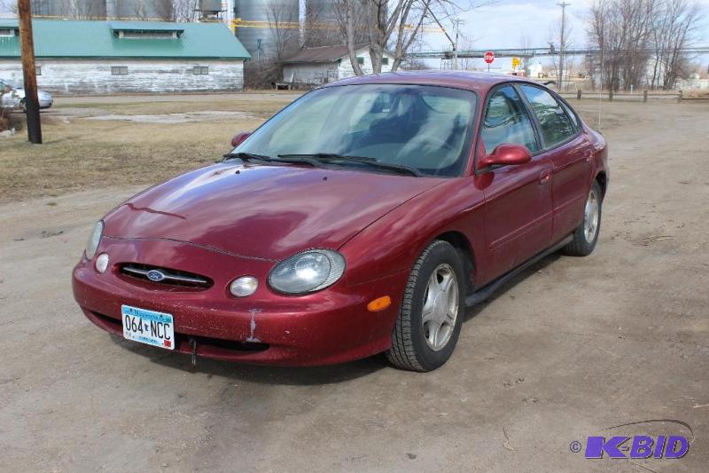 1999 Ford Taurus SE