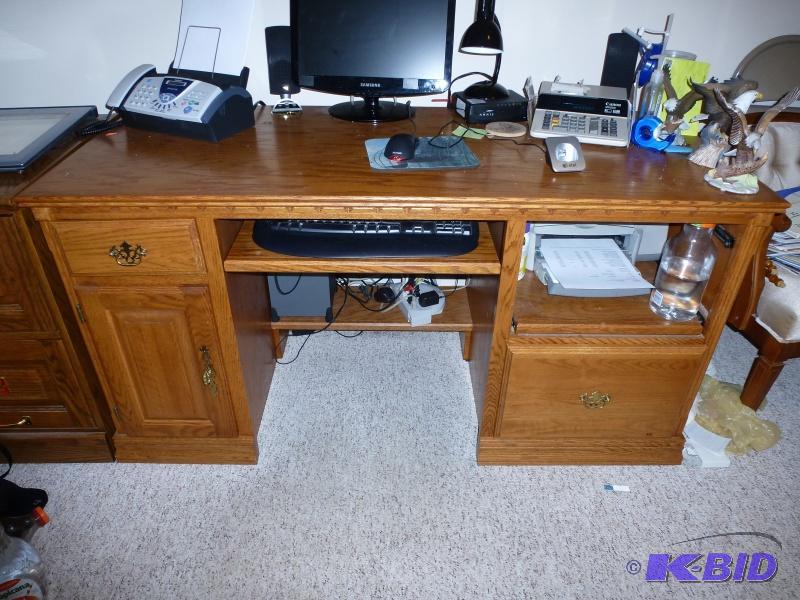 Amish hand made Oak office desk 60&quot wid...