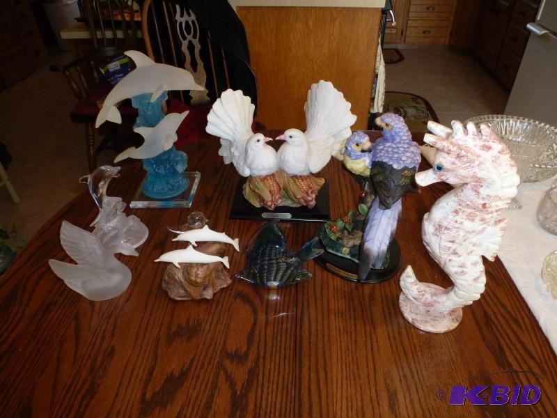 Antique Crystal and Porcelain Figurines 2 Cr...