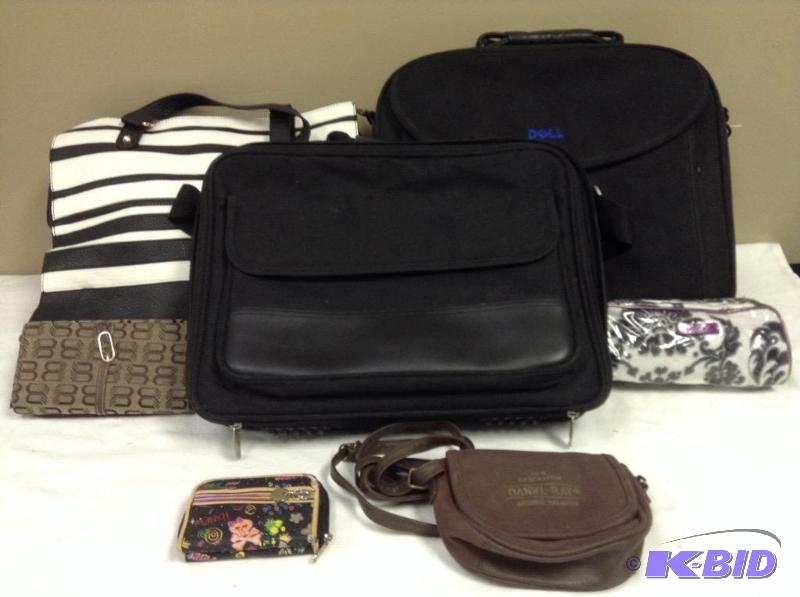 lot 49 image: Computer Cases & Handbags