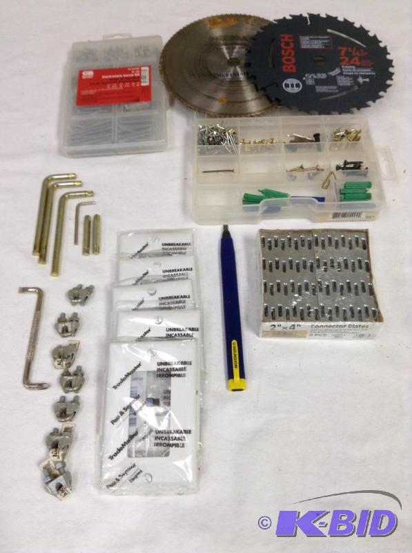 lot 52 image: Lot of Hardware