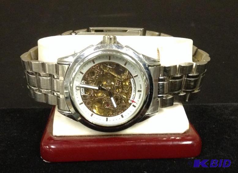 lot 56 image: Mens Omega Seamaster Watch