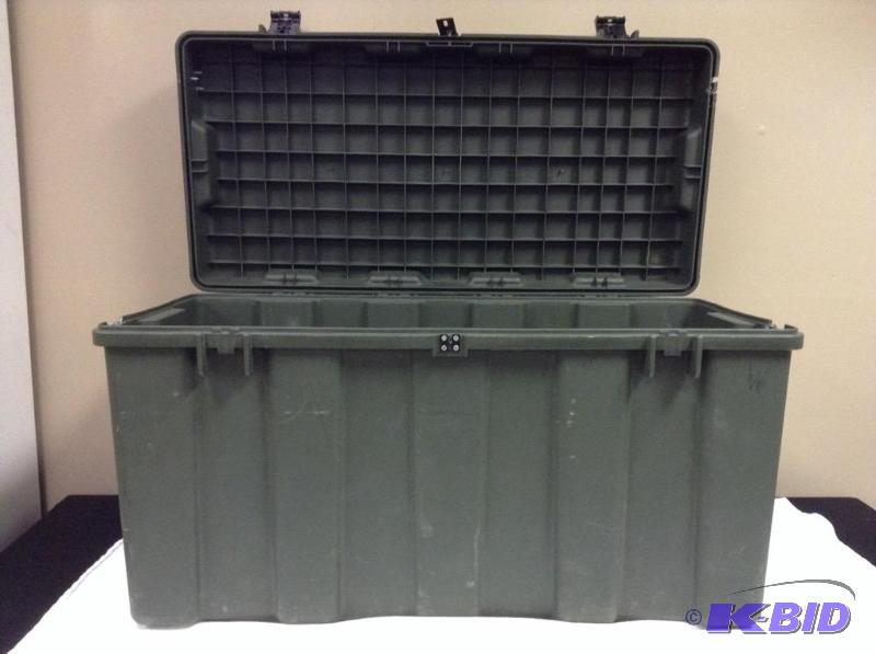 lot 61 image: Large Green Storage Locker