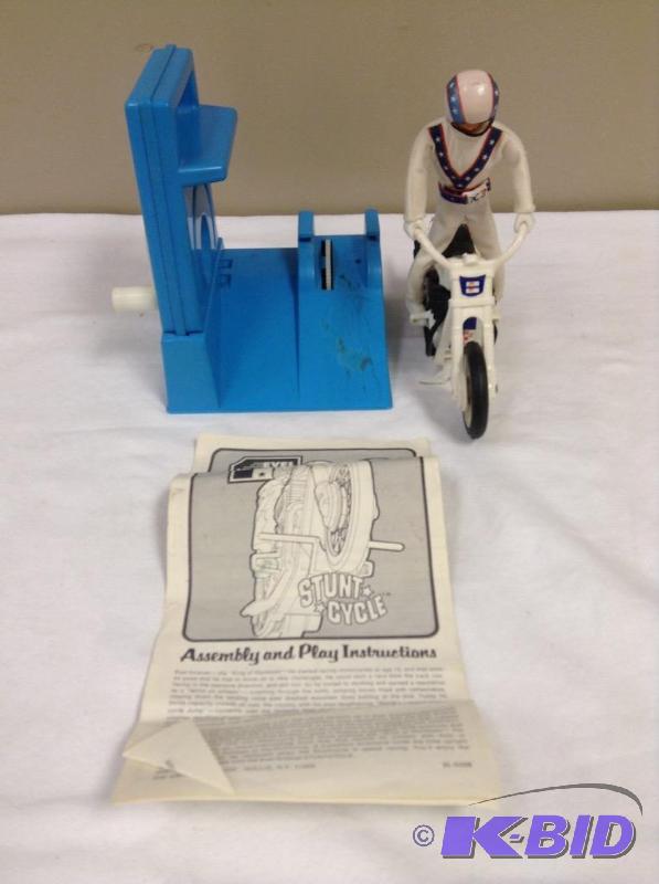 lot 69 image: Vintage Evel Knievel Stunt Cycle