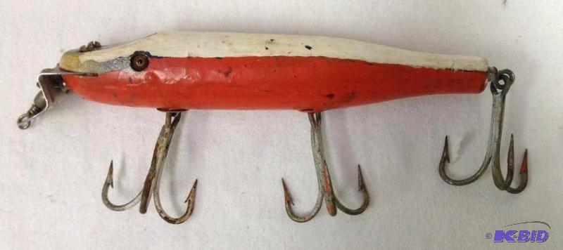 lot 77 image: Vintage Fishing Lure