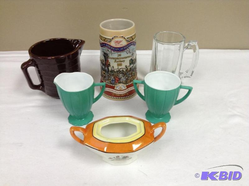 lot 83 image: Vintage & New Pottery