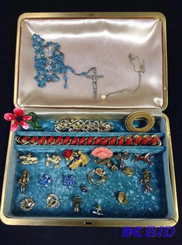 lot 9 image: Lot of Vintage Brooches, Pins, Rosary & Bracelets