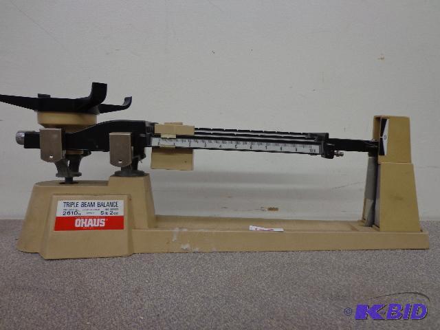 lot 103 image: OHaus Triple Beam Balance Scale   2610g  700 ...