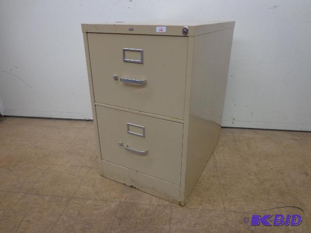 lot 12 image: Hon 2 Drawer File Cabinet   18 x 26 x 29 ...