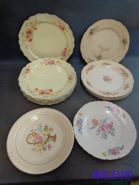 lot 142 image: Box of Assorted Plates   6 made in Japan  7 L...