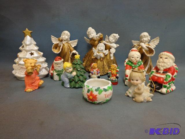lot 168 image: Box of Assorted Christmas Statues...