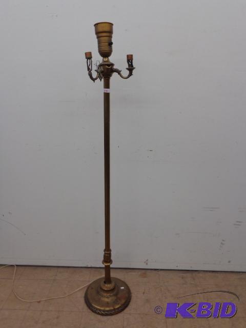 lot 181 image: Floor Lamp   56&quot high  3 bulb  broken ...