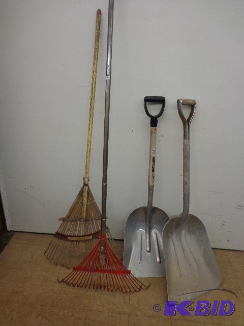 lot 29 image: Outdoor Tools   2 shovels  2 rakes ...