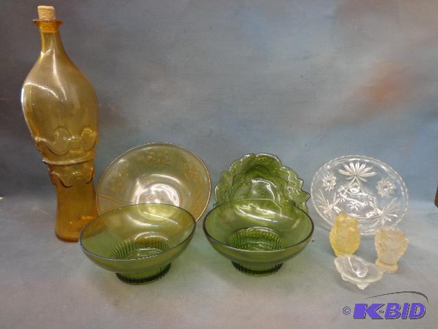 lot 39 image: Assorted Glass Items   Jug is 15&quot tall  ...