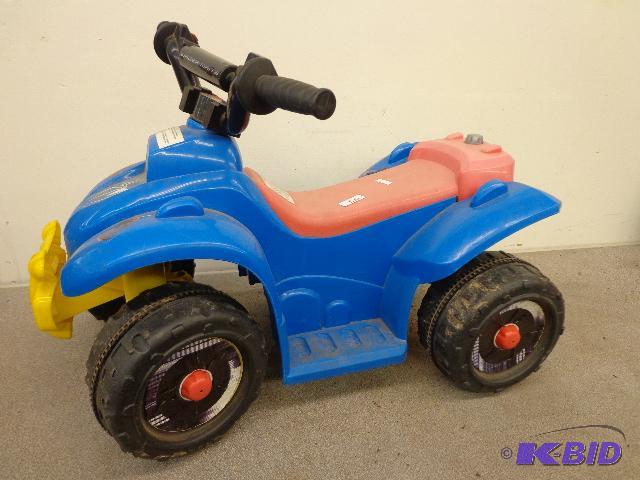 lot 50 image: Spiderman 3 Scooter   Model #SPM-6600  Batter...