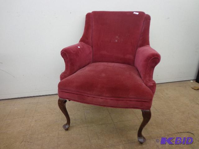 lot 54 image: Victorian Style Velvet Chair   In very good s...