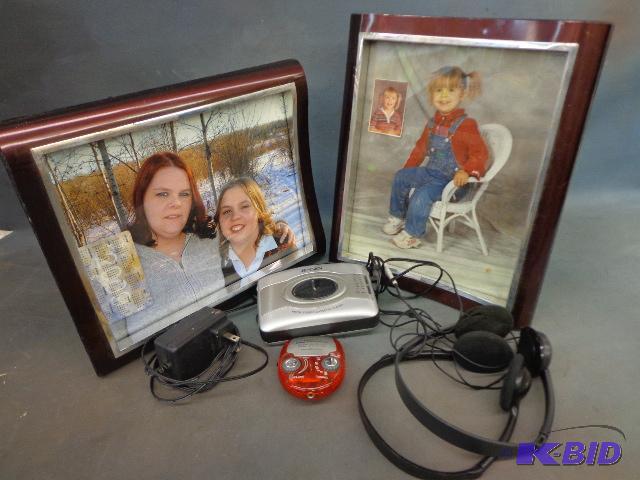 lot 61 image: Picture&nbspFrames and Stereo&nbspCassette ...