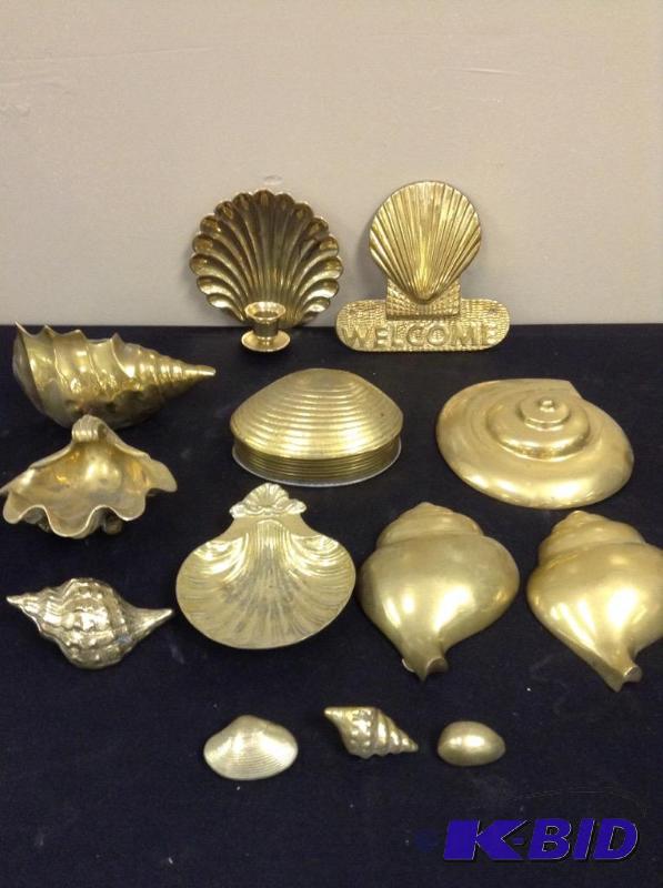 lot 118 image: Brass Seashell Collection