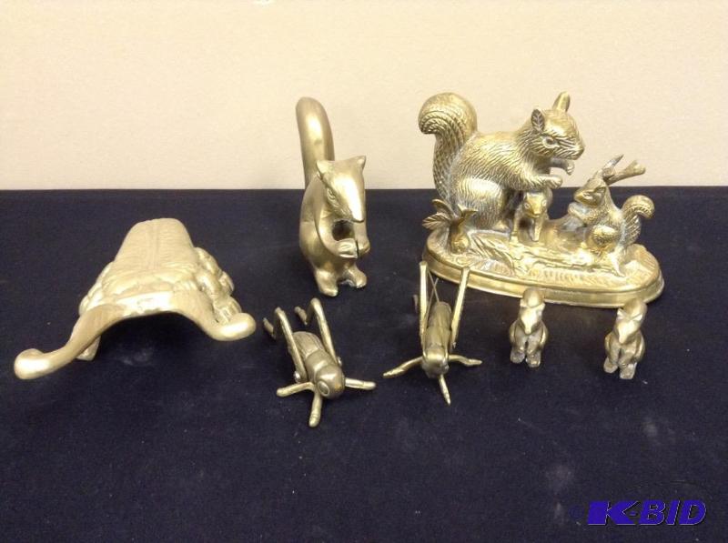 lot 122 image: Collection of Brass Outdoor Critters