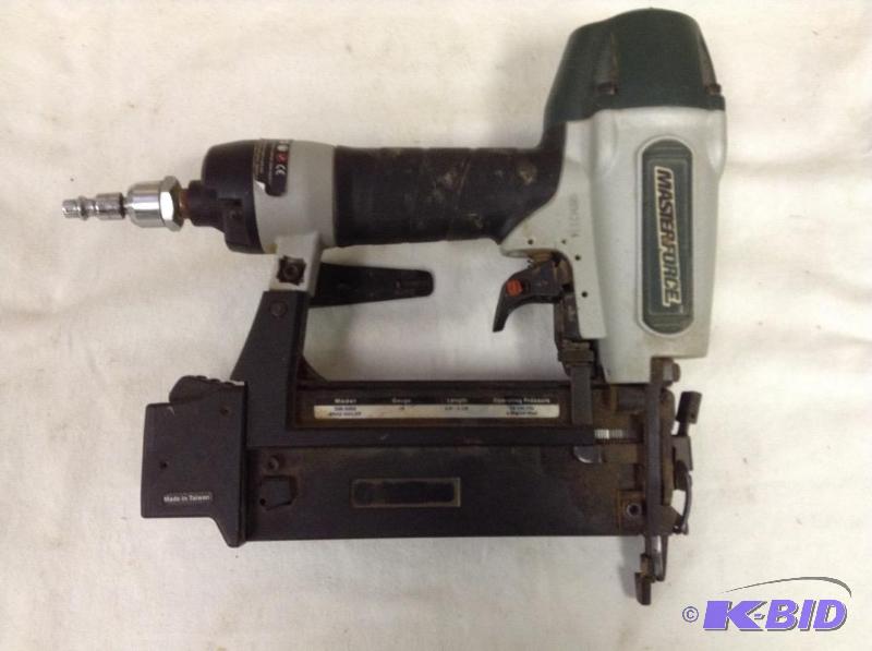 lot 130 image: Master Force Pneumatic Staple Gun