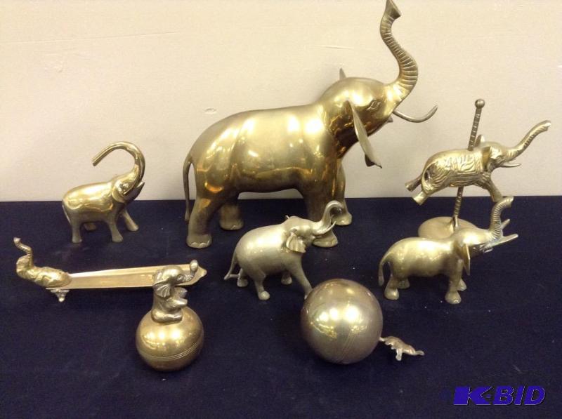 lot 14 image: Brass Elephant Figurines