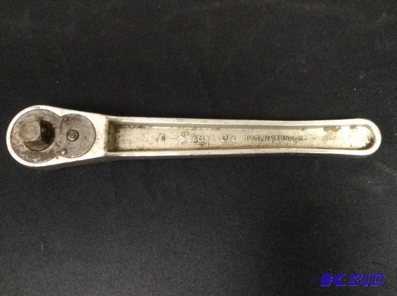 lot 174 image: Vintage Snap On Socket Wrench