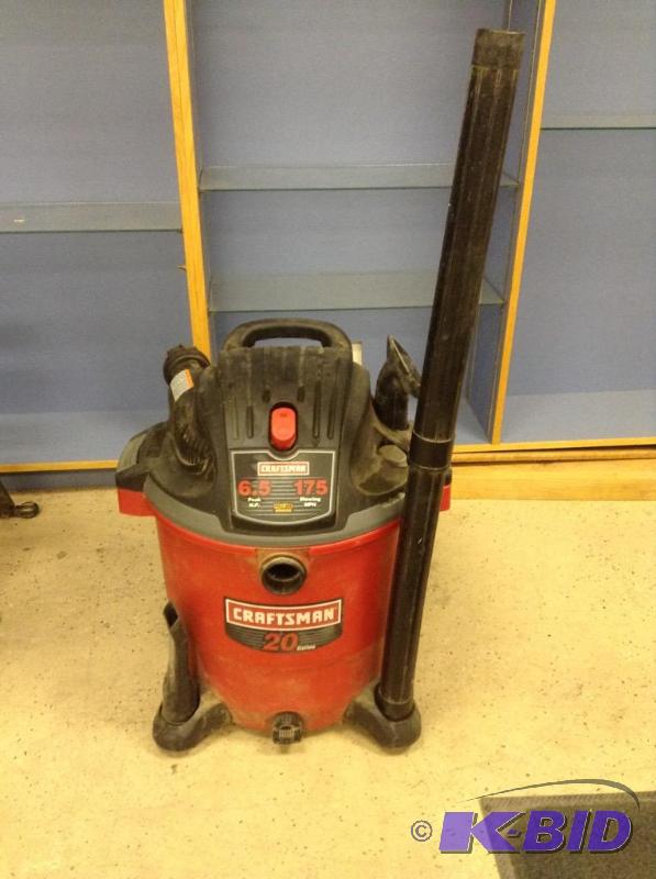 lot 186 image: Craftsman Shop Vac