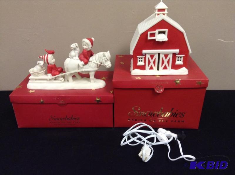 lot 36 image: Two Snowbabies Figures