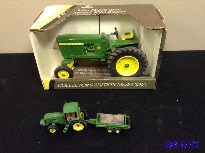lot 38 image: John Deere Tractors