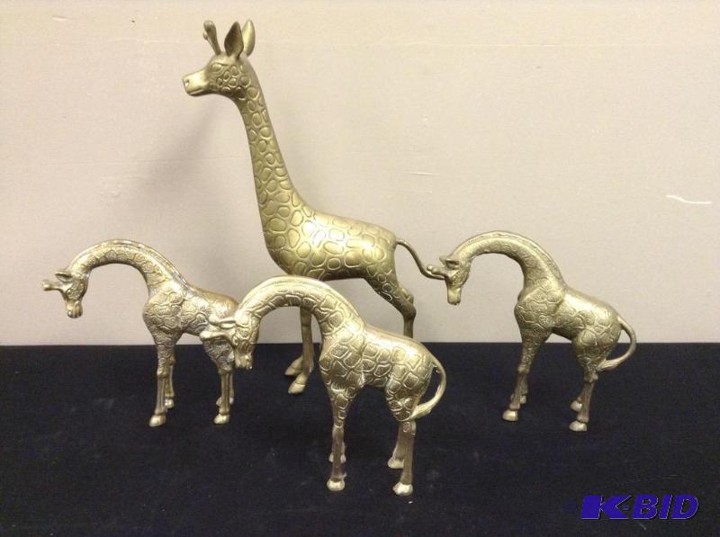 lot 40 image: Collection of Brass Giraffe