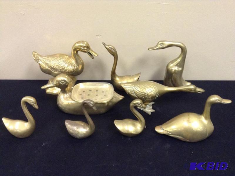 lot 6 image: Brass Duck Figurines & Soap Dish
