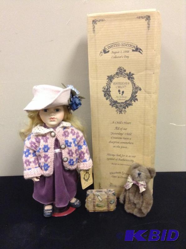 lot 74 image: Boyds Collection Goin to Grandmas Porcelain Doll