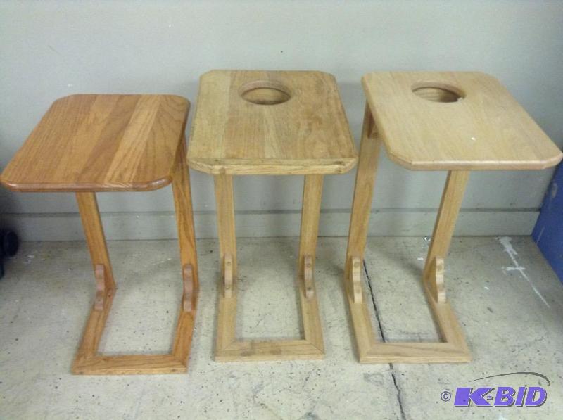 lot 87 image: 3 Couch Arm Tables