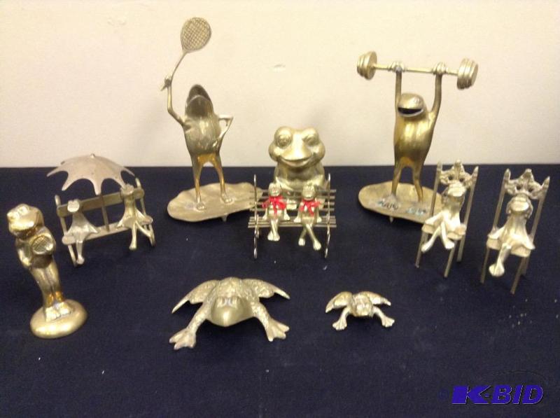 lot 96 image: Collection of Adorable Brass Frogs