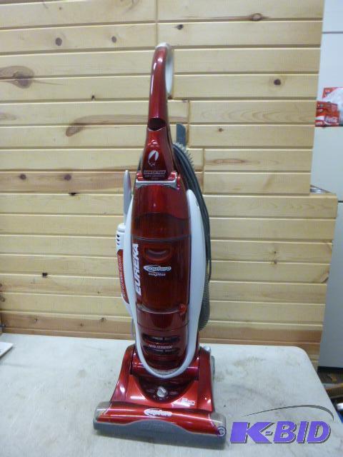 Eureka Capture Bagless Vacuum Cleaner With po...