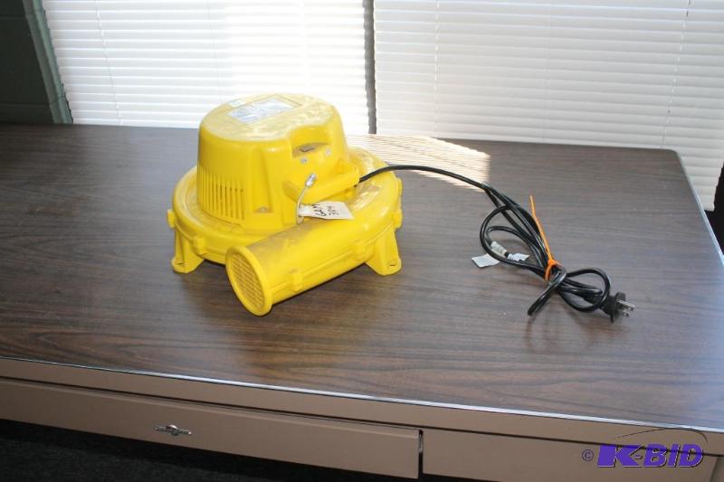 lot 23 image: 12 HP Blower