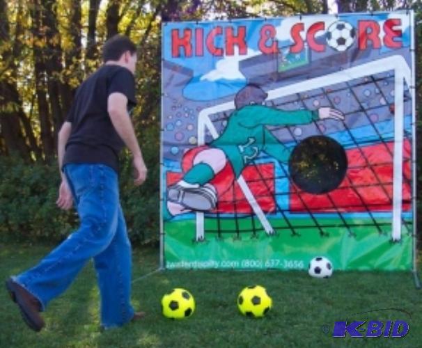 lot 30 image: Soccer Carnival Game