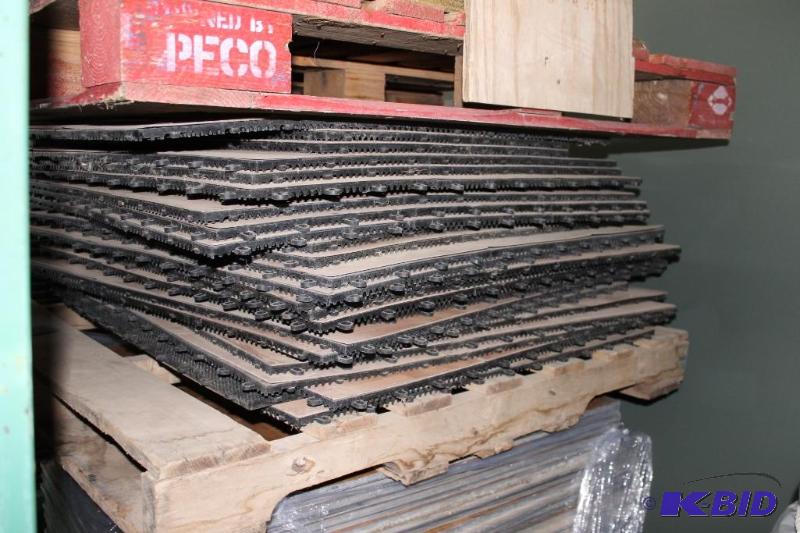 lot 37 image: Oak Print Plastic Flooring