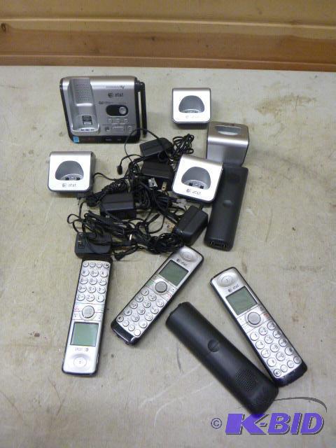 lot 27 image: AT&ampT Phone Set 5 6.0 phones....