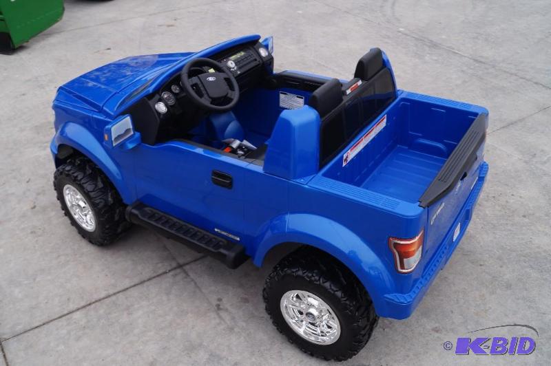 lot 110 image: Ford F-150 Truck