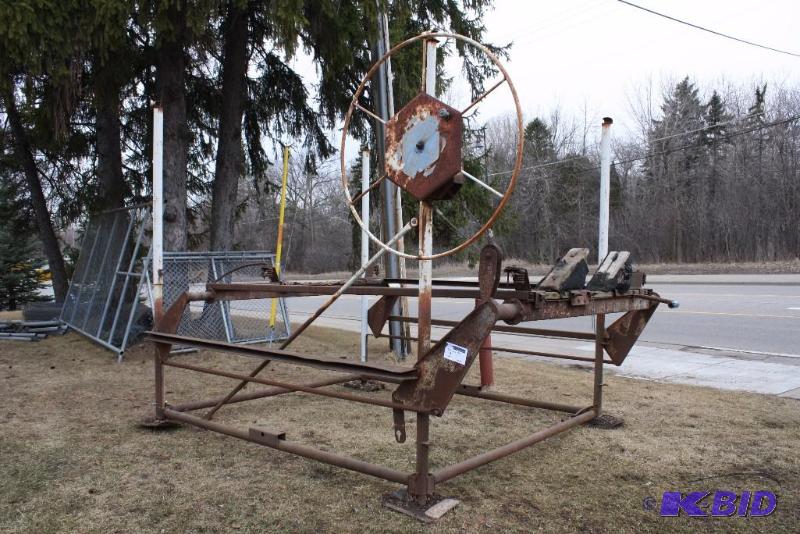 lot 2 image: 115x136x105 Shore Station Boat Lift.