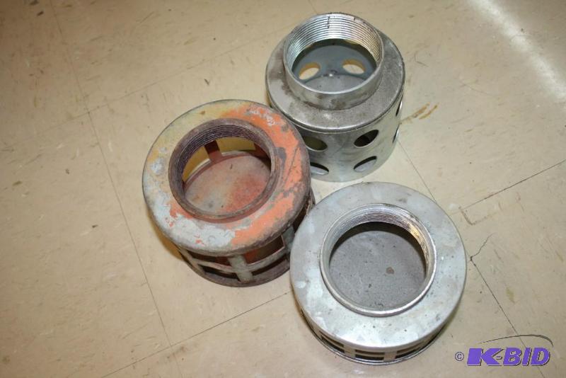 lot 30 image: Lot of (3) 3 Hose Ends.