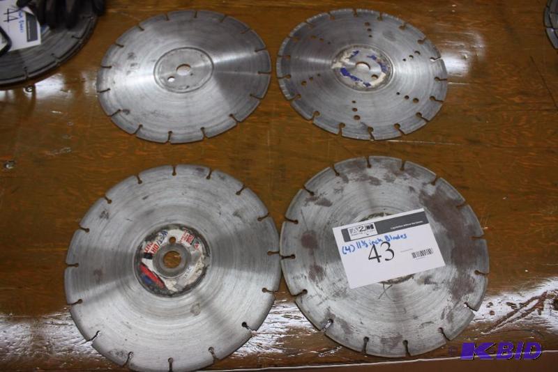 lot 43 image: Lot of (4) 11 12 Blades.