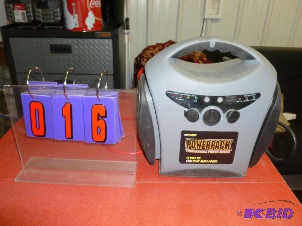 Voltec 12 volt jump pack. 1200 peak amps. App...
