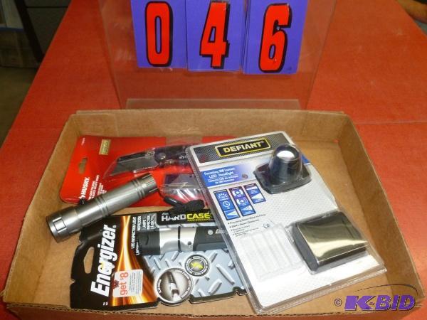 Flat with flashlights and knife. As shown. Te...