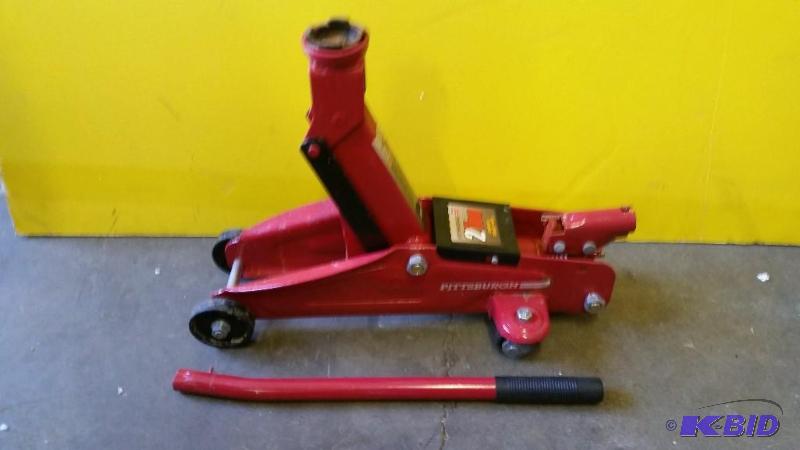 lot 12 image: Pittsburgh 2 ton Compact Trolley Jack