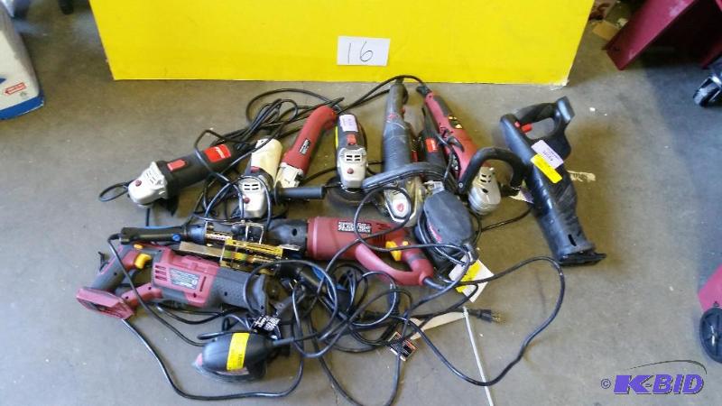 lot 16 image: salvage tools
